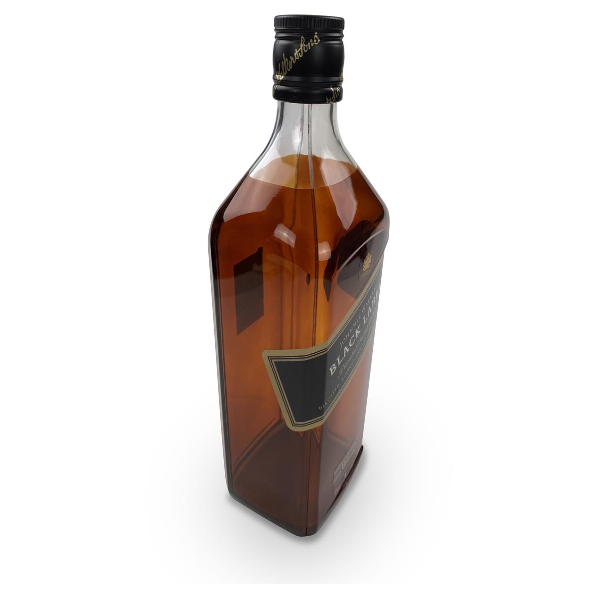 1 bottiglia da esposizione di rum Johnnie Walker da 3 litri – Vista 3