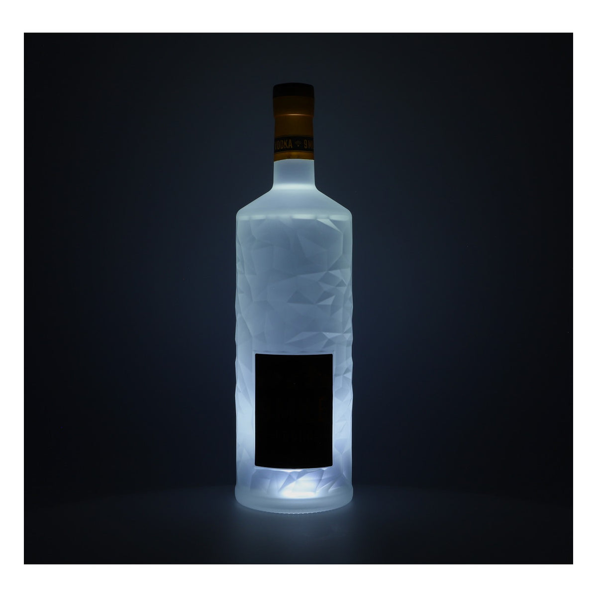 Bottiglia di vodka 9 Mile da 3 l, 37,5% vol., pompa inclusa – Vista 3