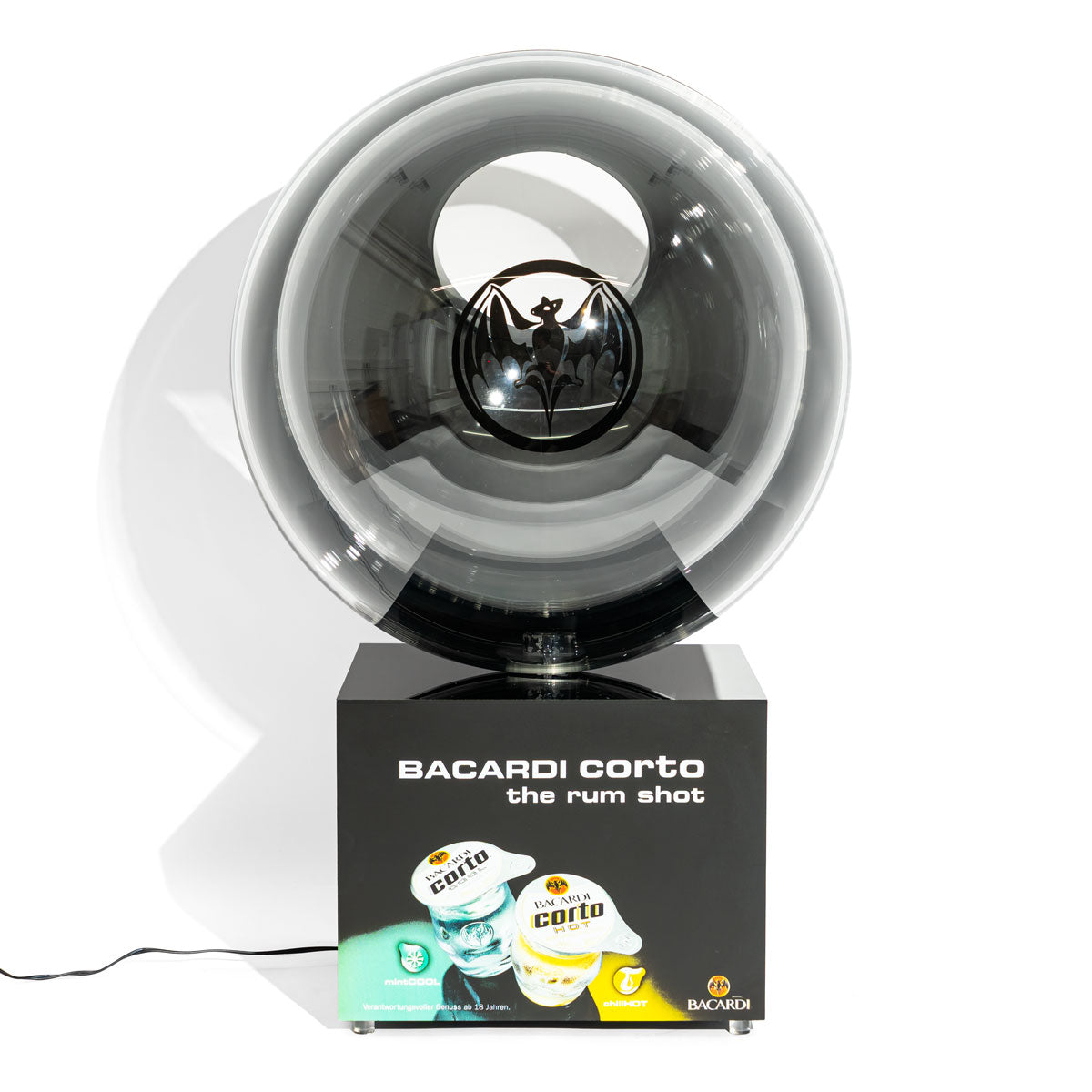 Bacardi Corto the Rum LED Sfera per ghiaccio/sfera per bevande con rubinetto usata. – Vista 4