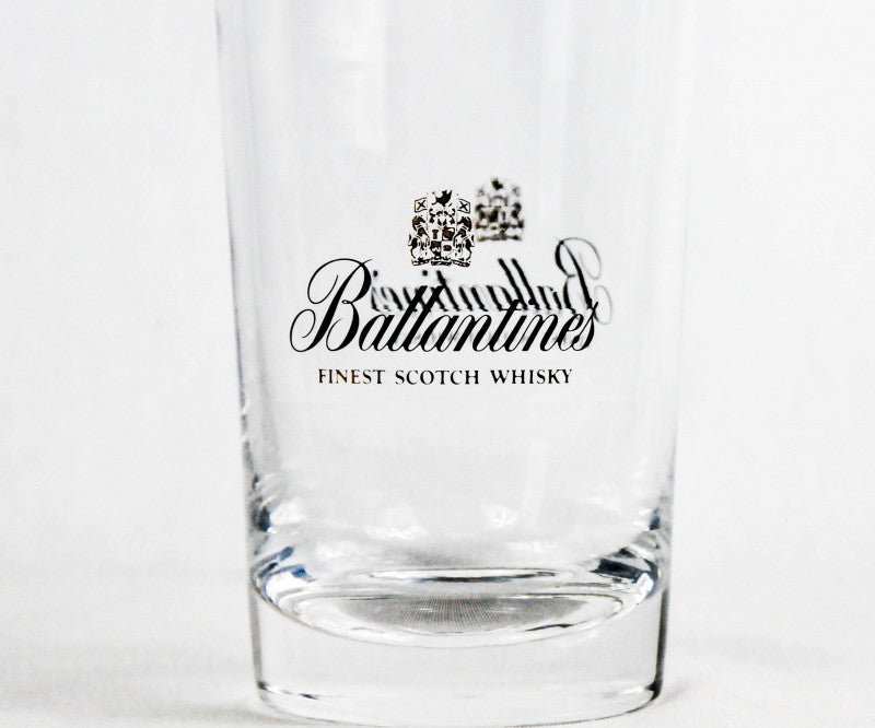 Ballantines Whisky Pitcher Caraffa con beccuccio "Finest Scotch" in vetro – Vista 3