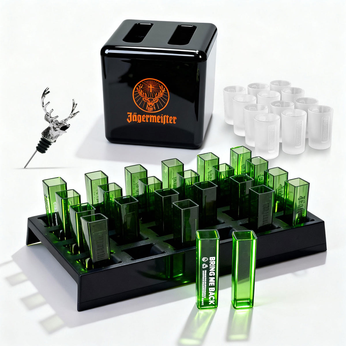 Set Jägermeister Party composto da 24 bicchierini da shot, 12 versatori per bicchierini da shot e un refrigeratore