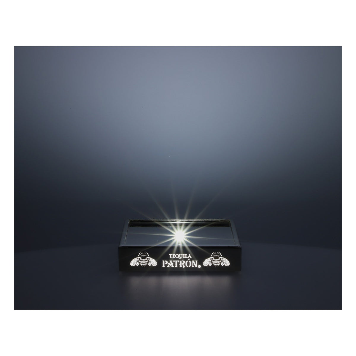 Insegna luminosa a LED Patron Tequila Glorifier, modello singolo, a batteria, 0,7 l, argento – Vista 4