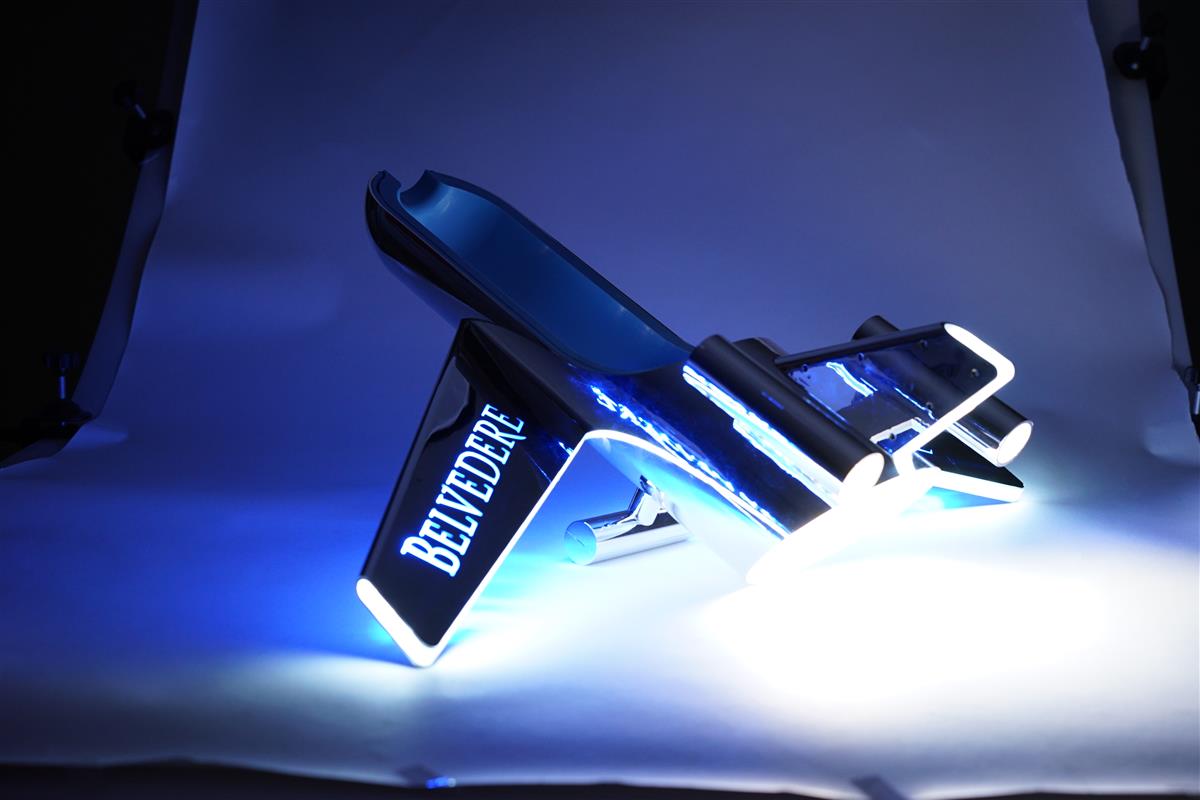 1x Belvedere Vodka Glorifier LED aereo