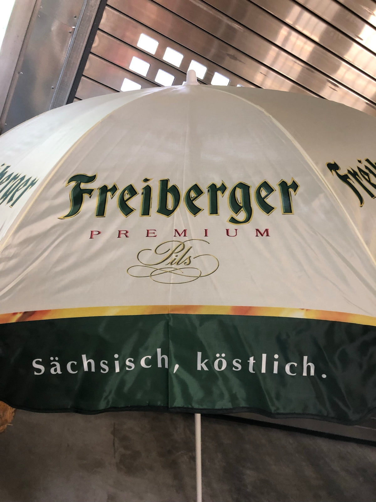 1x Ombrellone Birra Freiberger Giallo/verde 1,50m – Vista 2