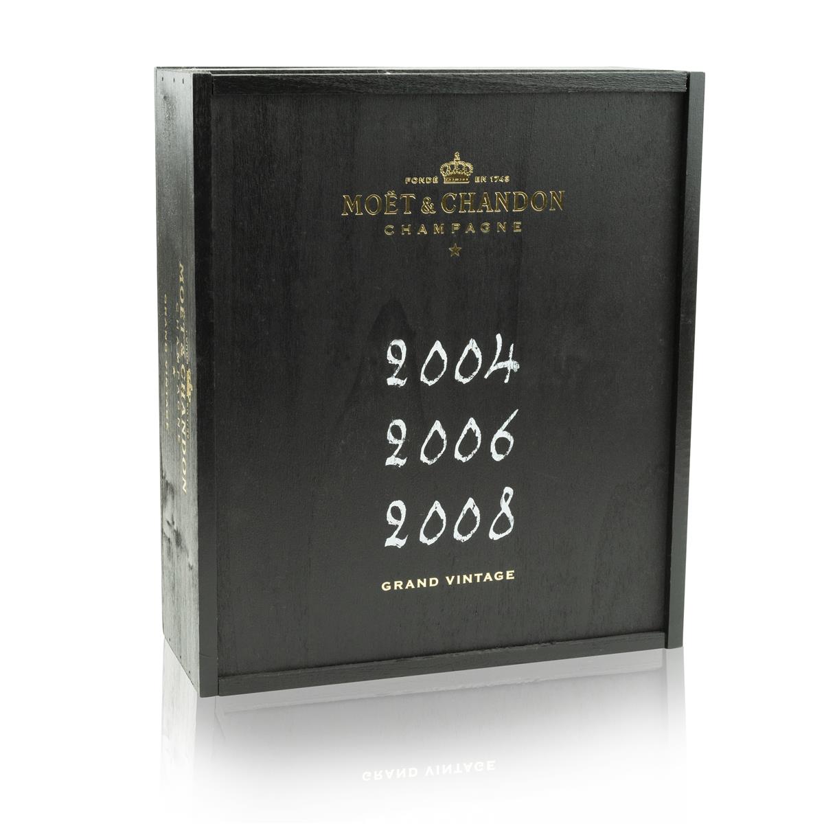 1x Moet Chandon Champagne in cassa di legno nera per 3 bottiglie 2004 2006 2008
