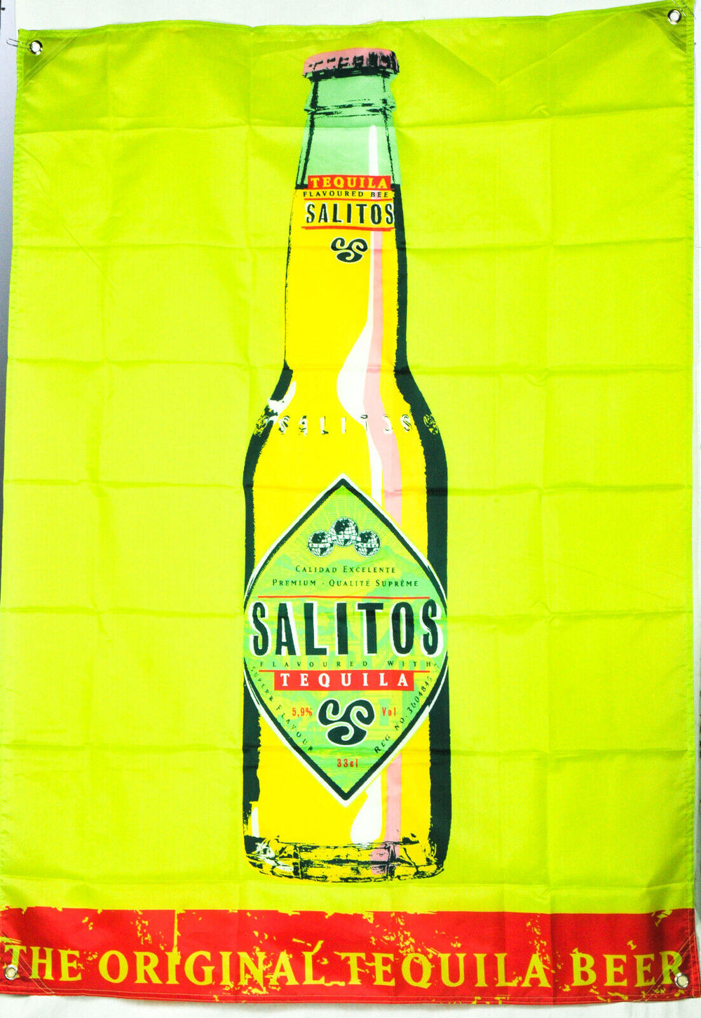 1x bandiera Salitos con bottiglia verde neon 95 x 140 cm