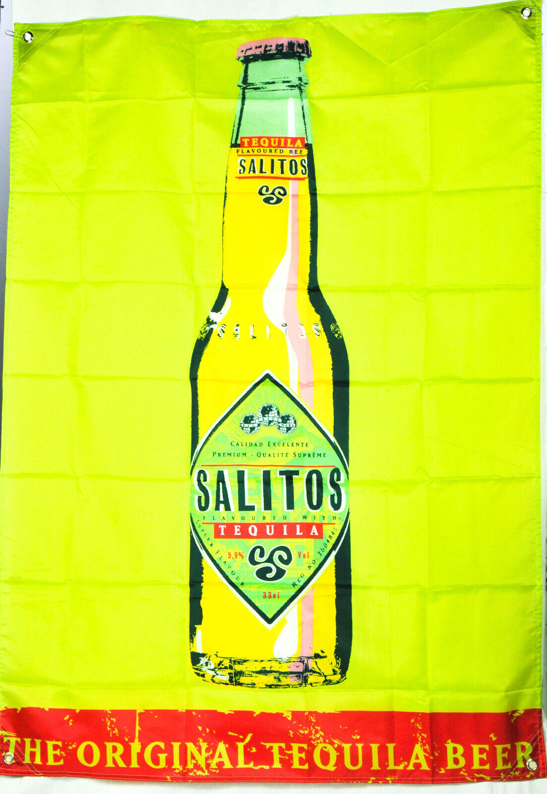 1x bandiera Salitos con bottiglia verde neon 95 x 140 cm