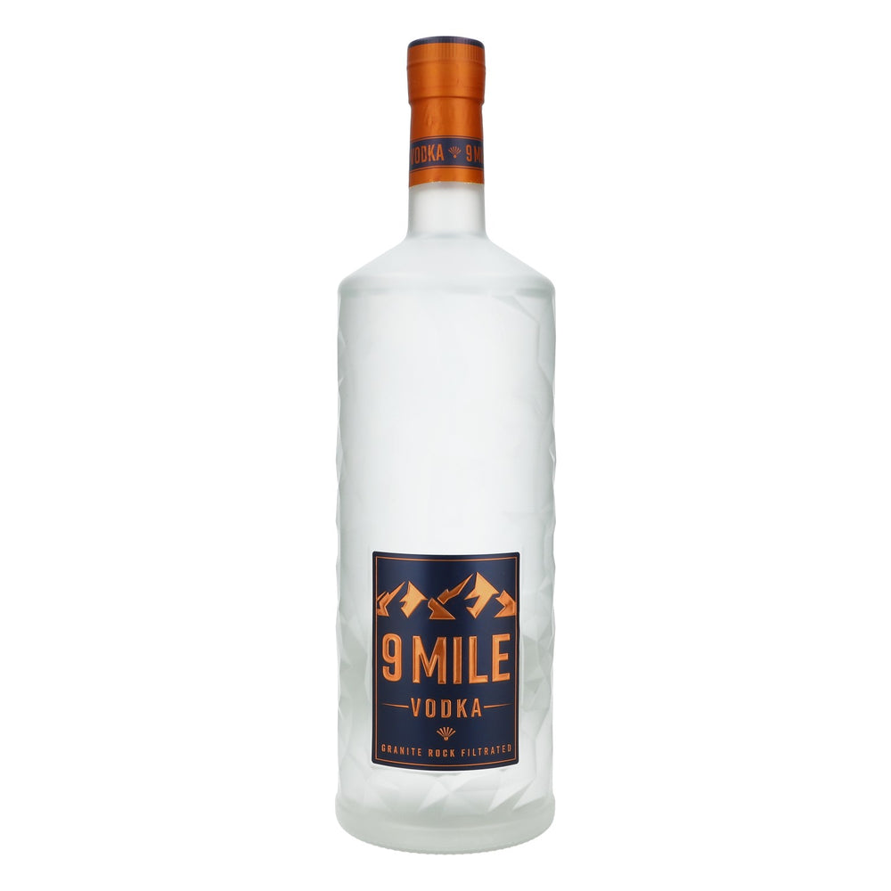 Bottiglia di vodka 9 Mile da 3 l, 37,5% vol., pompa inclusa