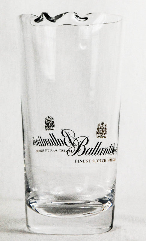 Ballantines Whisky Pitcher Caraffa con beccuccio "Finest Scotch" in vetro – Vista 2