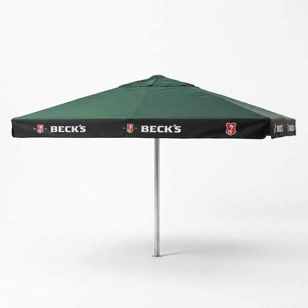 Ombrellone Beck 4x4 m per birreria, ristorante e birreria all’aperto