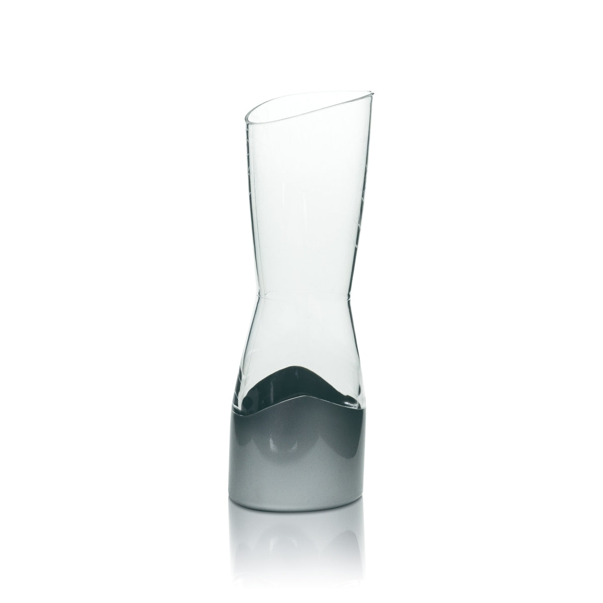 Belvedere Vodka 0,7 l Caraffa con versatore in plastica e vetro, bar – Vista 2