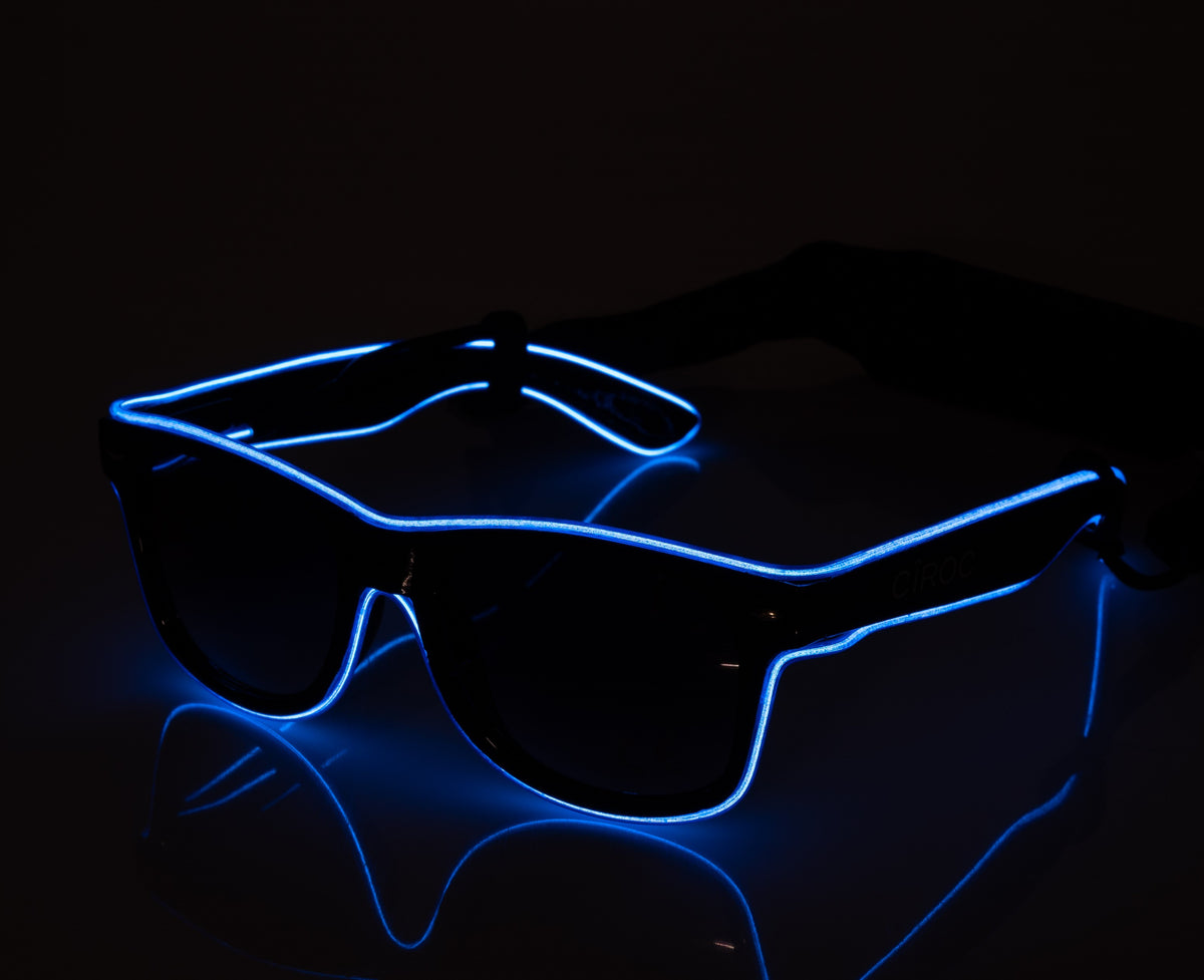 Occhiali da sole Ciroc Vodka LED con montatura blu Estate Sole