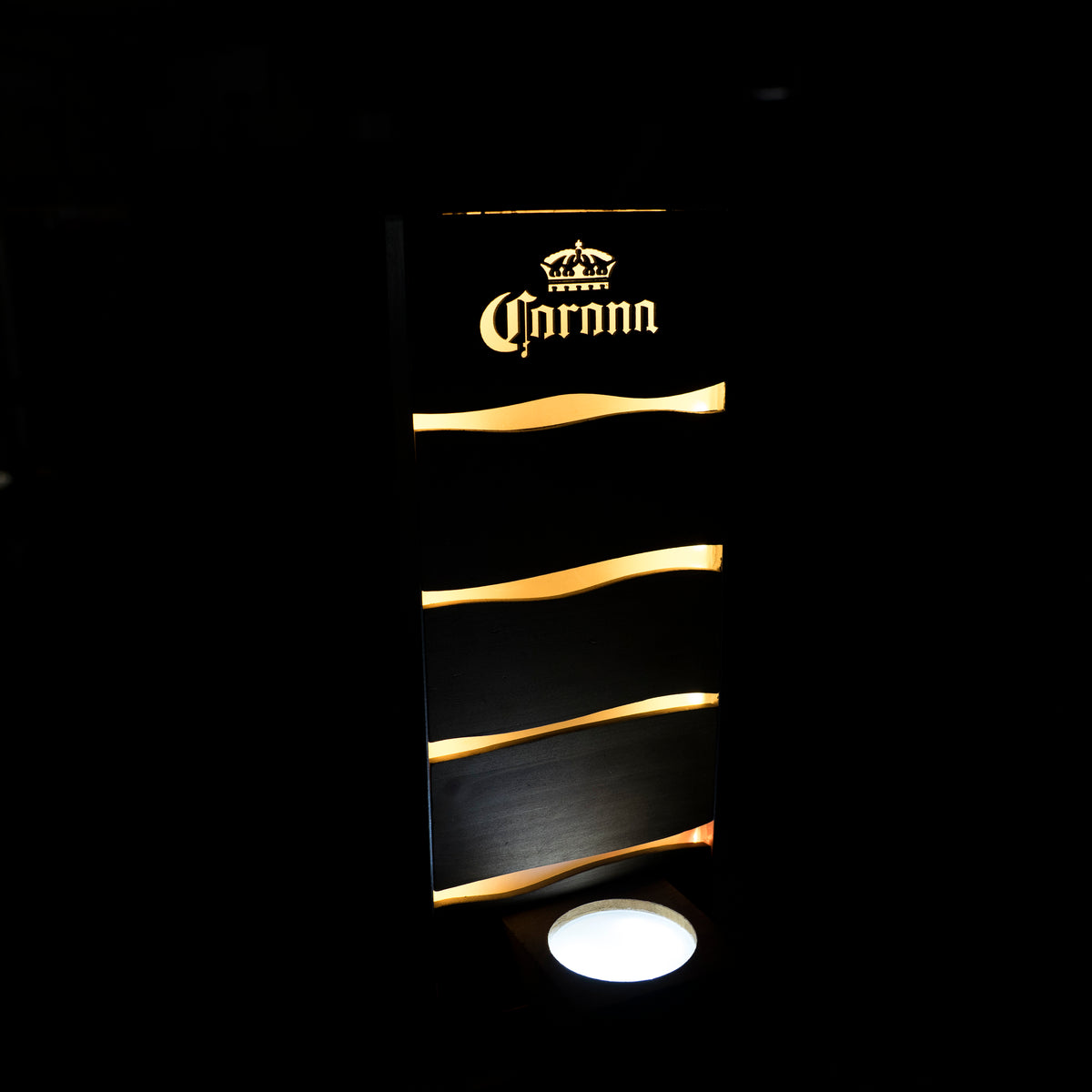 Espositore per bottiglie "Corona Glorifier" con illuminazione a LED – Vista 2