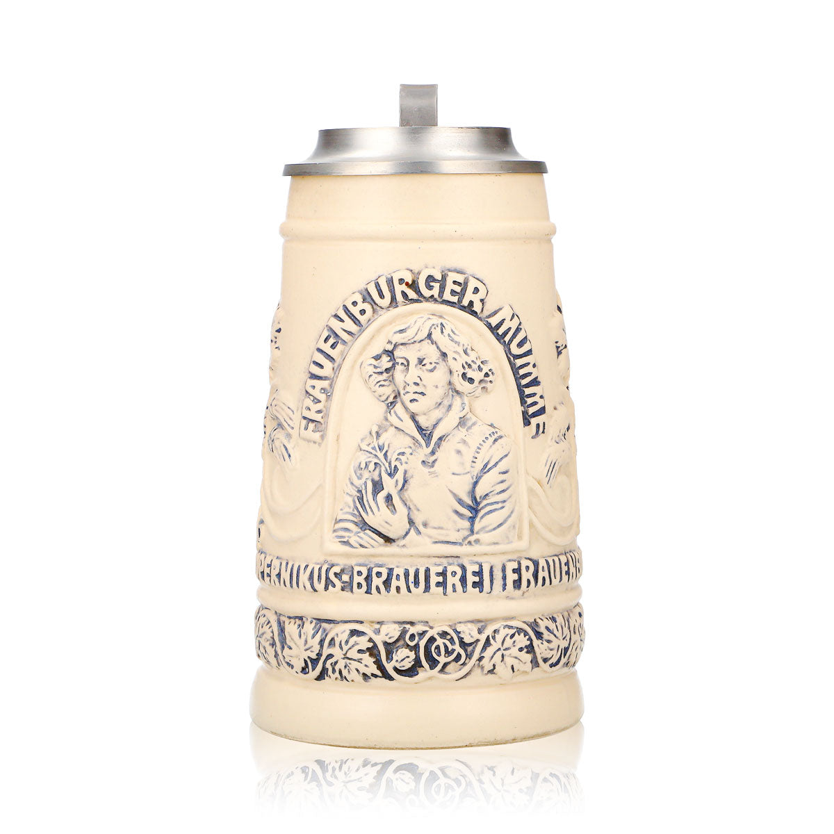 Bicchiere da birra "Mumme" di Frauenburg, boccale in terracotta da 0,74 l con coperchio in stagno e rilievo di Copernico in terracotta