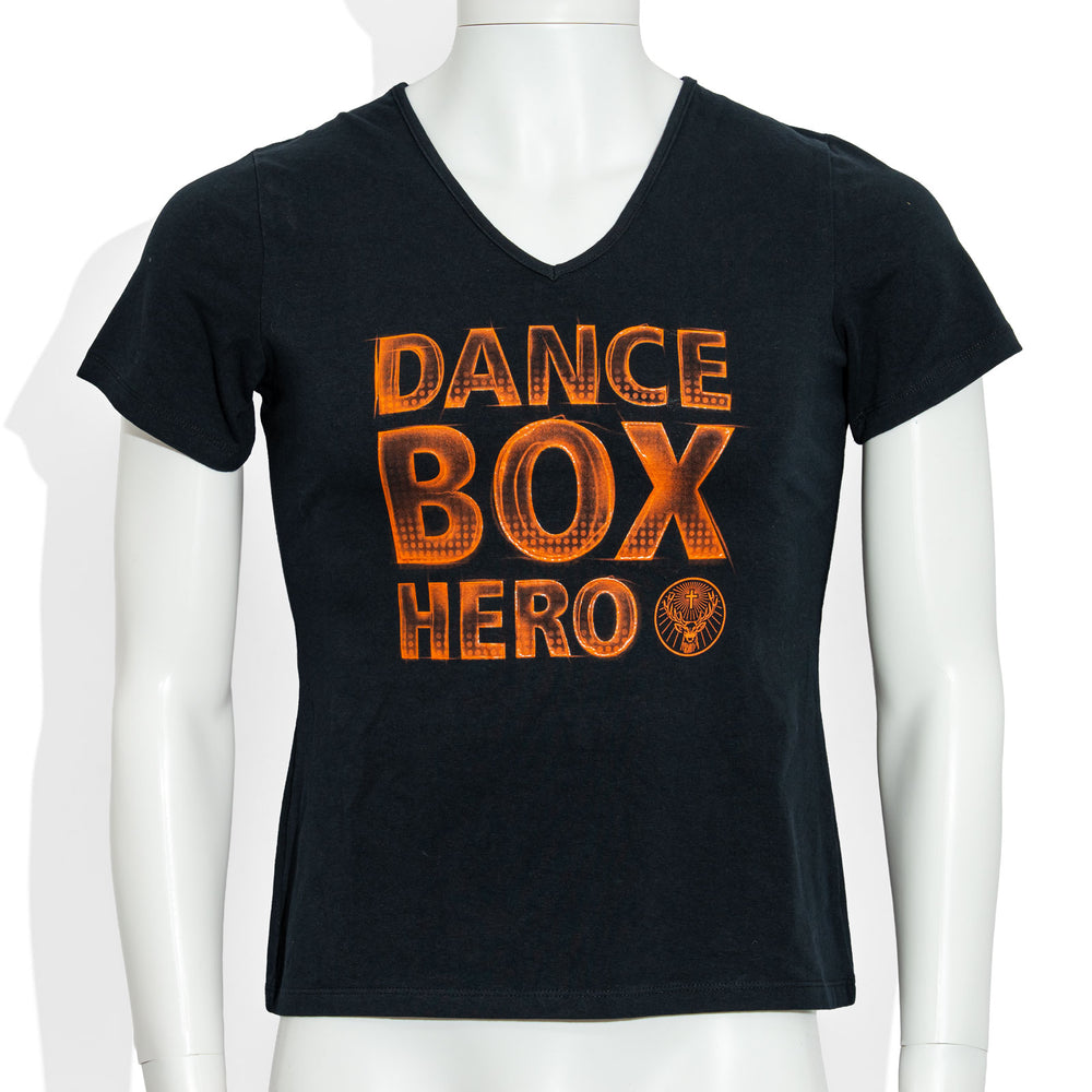 Bicchiere da liquore Jägermeister con scollo a V, taglia L / Maglietta da donna Dance Box Hero in cotone