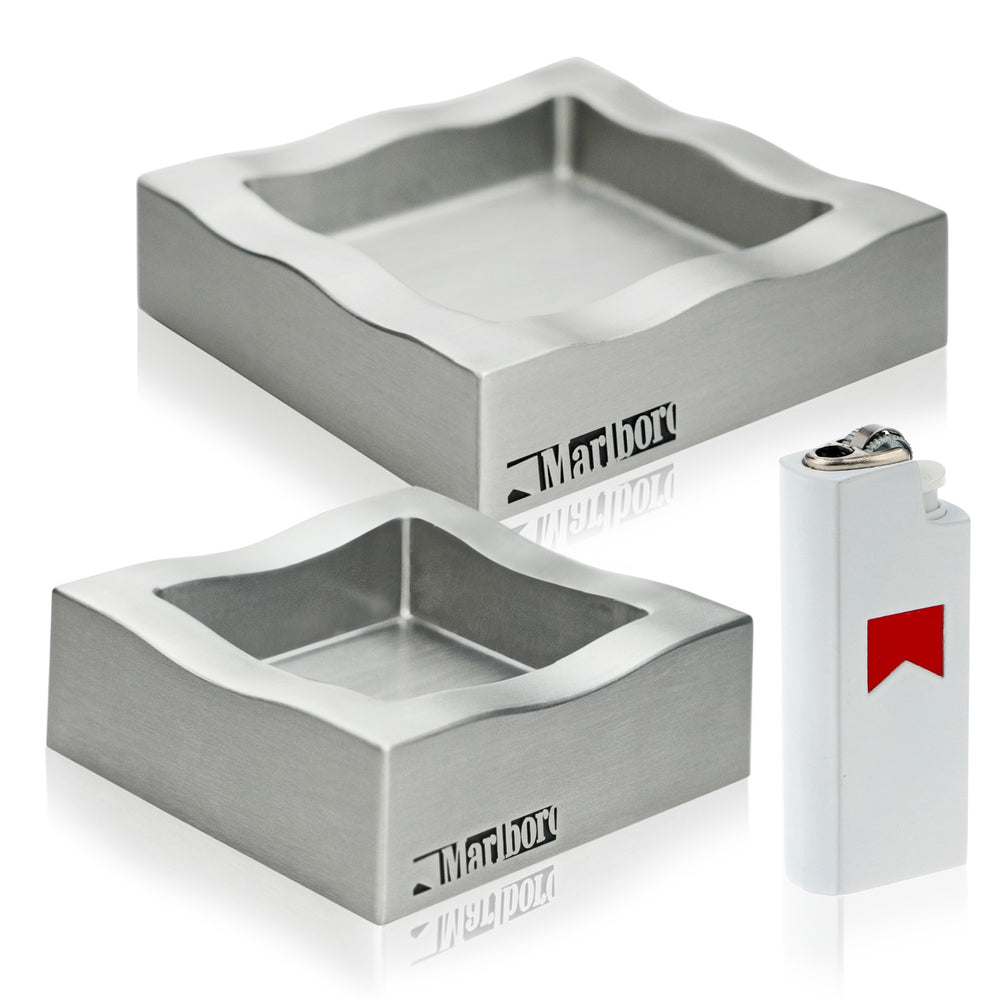 Set Marlboro Smoker composto da 2 posacenere in metallo grandi/piccoli e 1 accendino