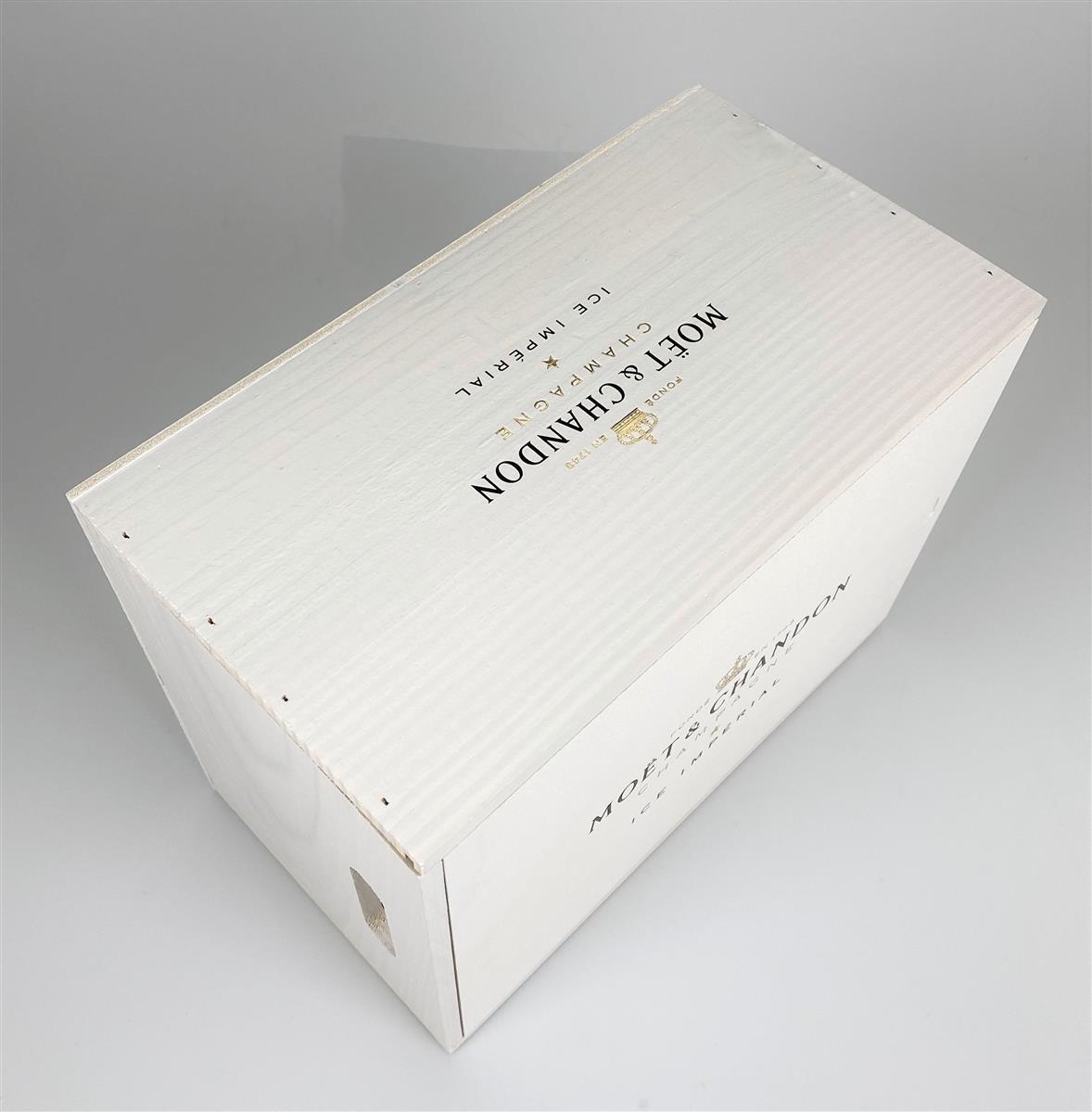 Moet Chandon Champagne Cassa di legno Ice Imperial bianco – Vista 3